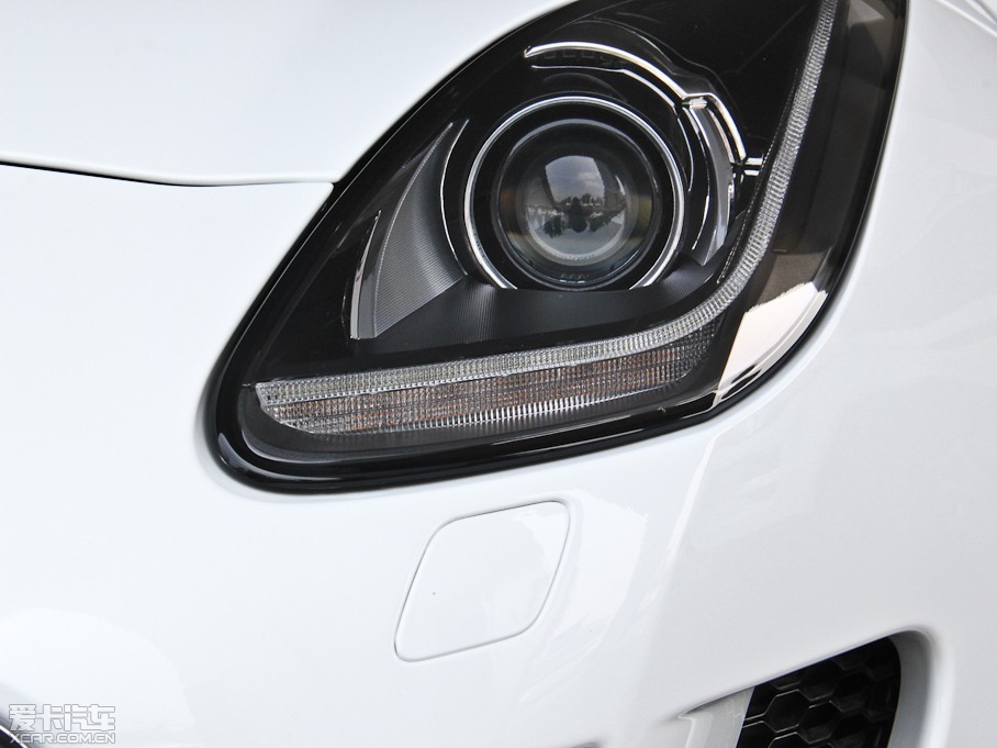 2015ݱF-TYPE 3.0T V6 Ӳ