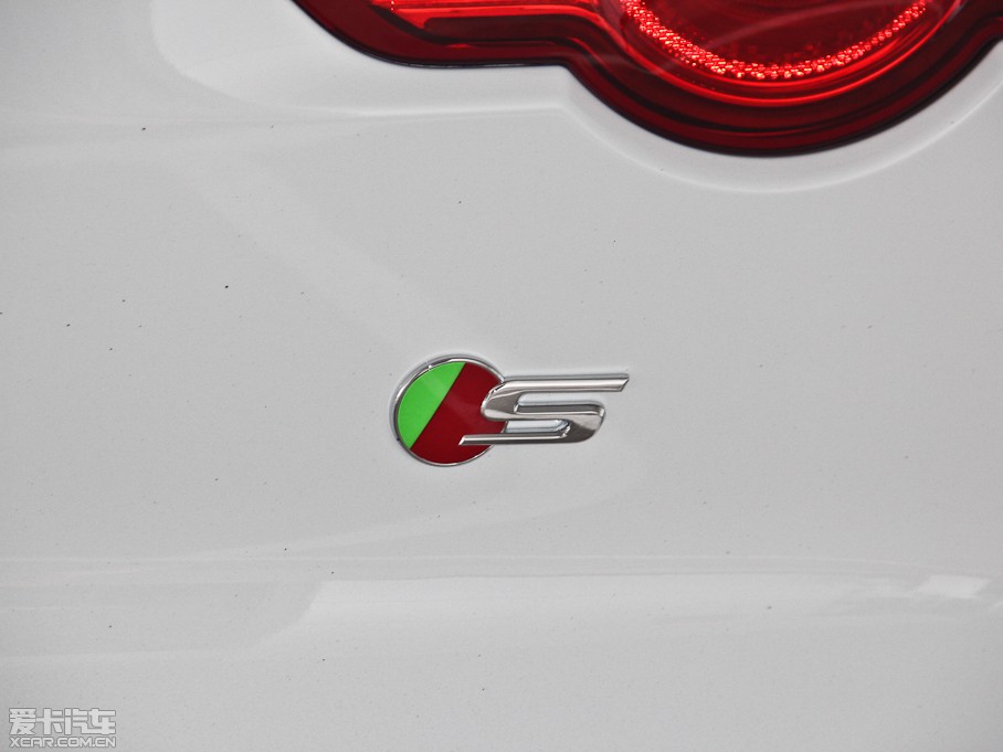 2015ݱF-TYPE 3.0T V6 Ӳ