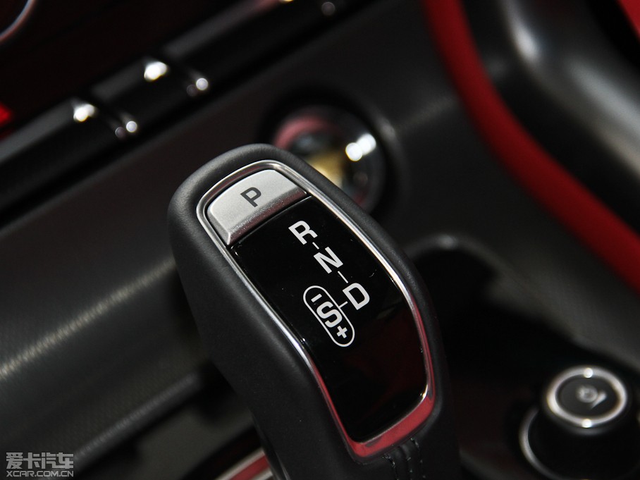 2015ݱF-TYPE 3.0T V6 Ӳ
