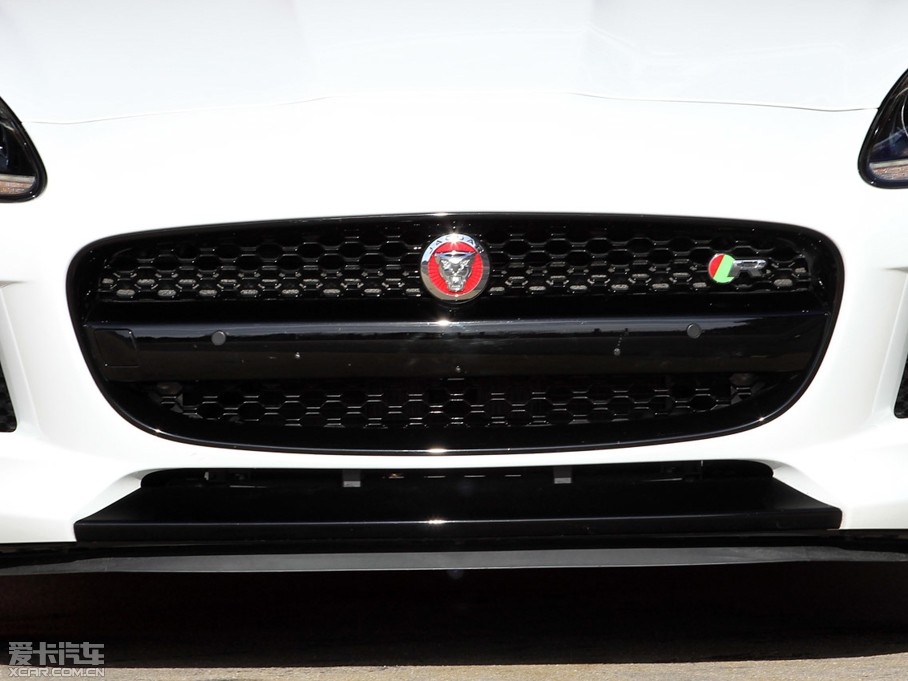 2015��ݱ�F-TYPE 5.0T V8 R Ӳ�