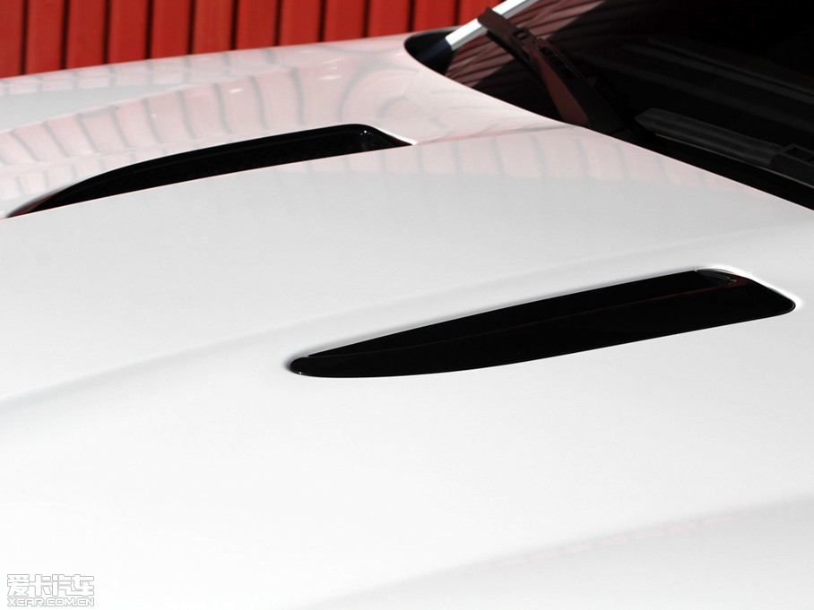 2015��ݱ�F-TYPE 5.0T V8 R Ӳ�