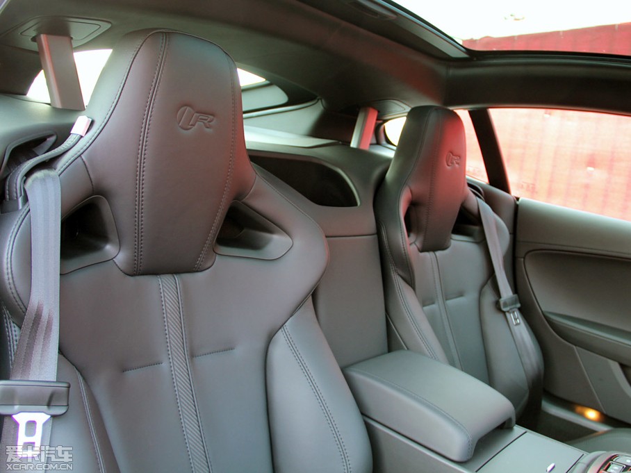 2015��ݱ�F-TYPE 5.0T V8 R Ӳ�