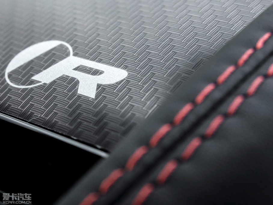 2015��ݱ�F-TYPE 5.0T V8 R Ӳ�