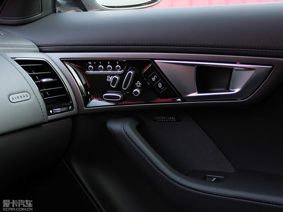 2015��ݱ�F-TYPE 5.0T V8 R Ӳ�