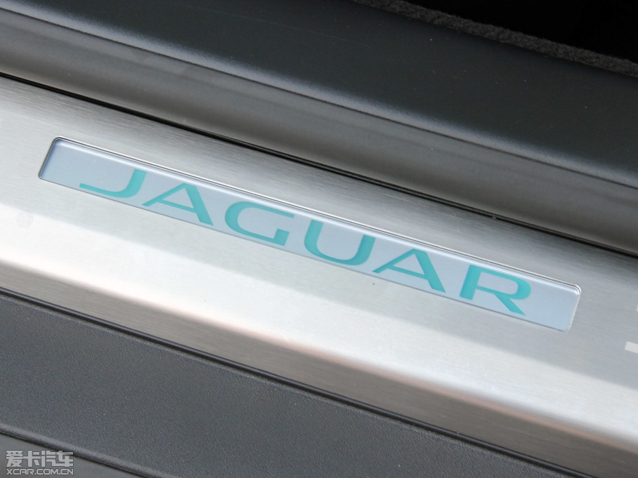 2015��ݱ�F-TYPE 5.0T V8 R Ӳ�