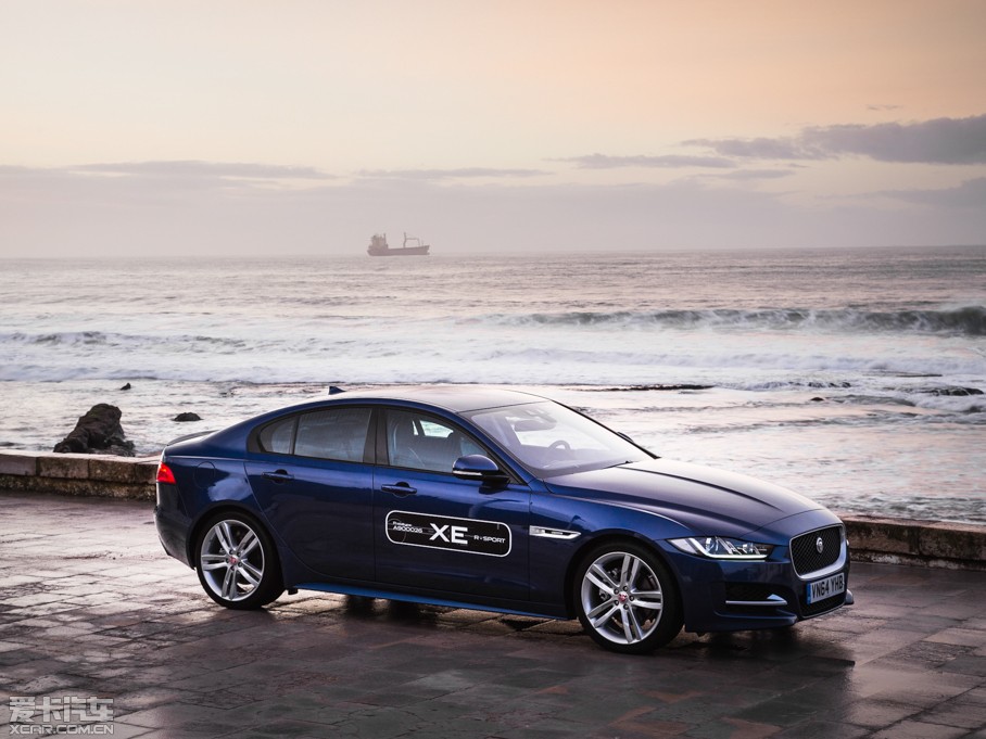 2015ݱXE 2.0T 240PS R-SPORT