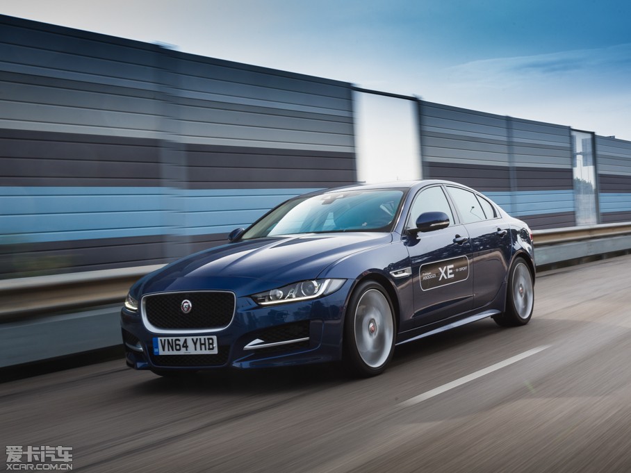 2015ݱXE 2.0T 240PS R-SPORT