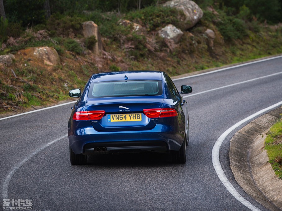 2015ݱXE 2.0T 240PS R-SPORT