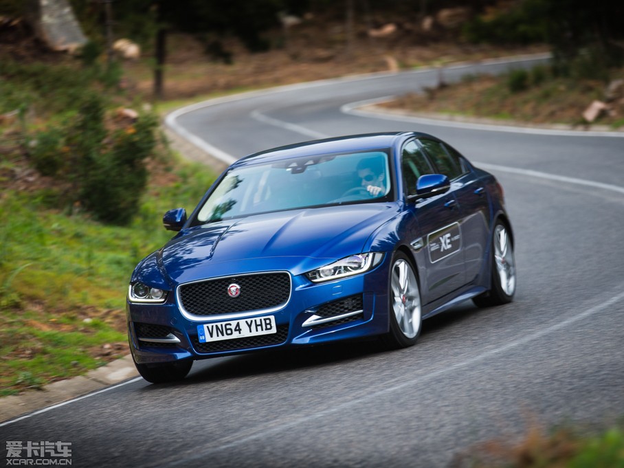 2015ݱXE 2.0T 240PS R-SPORT