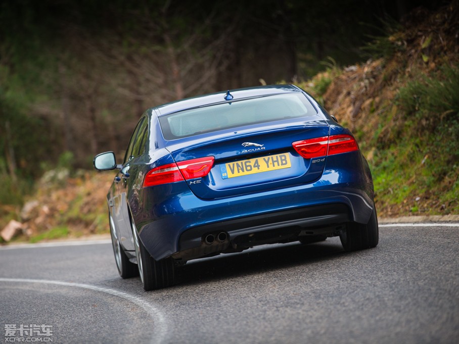 2015ݱXE 2.0T 240PS R-SPORT