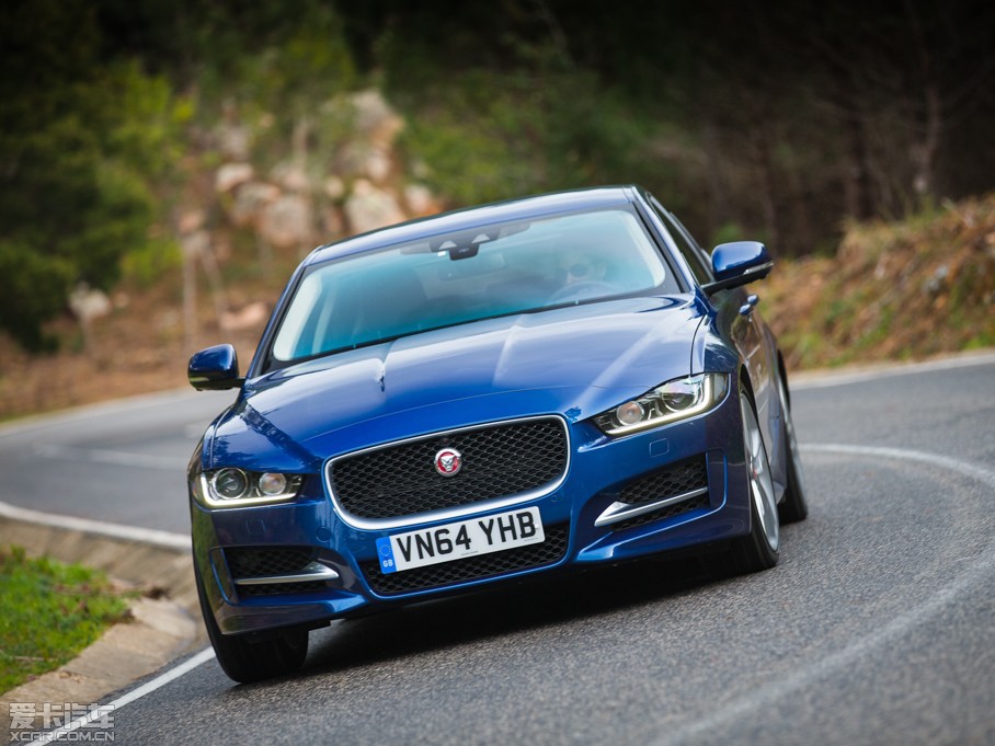 2015ݱXE 2.0T 240PS R-SPORT