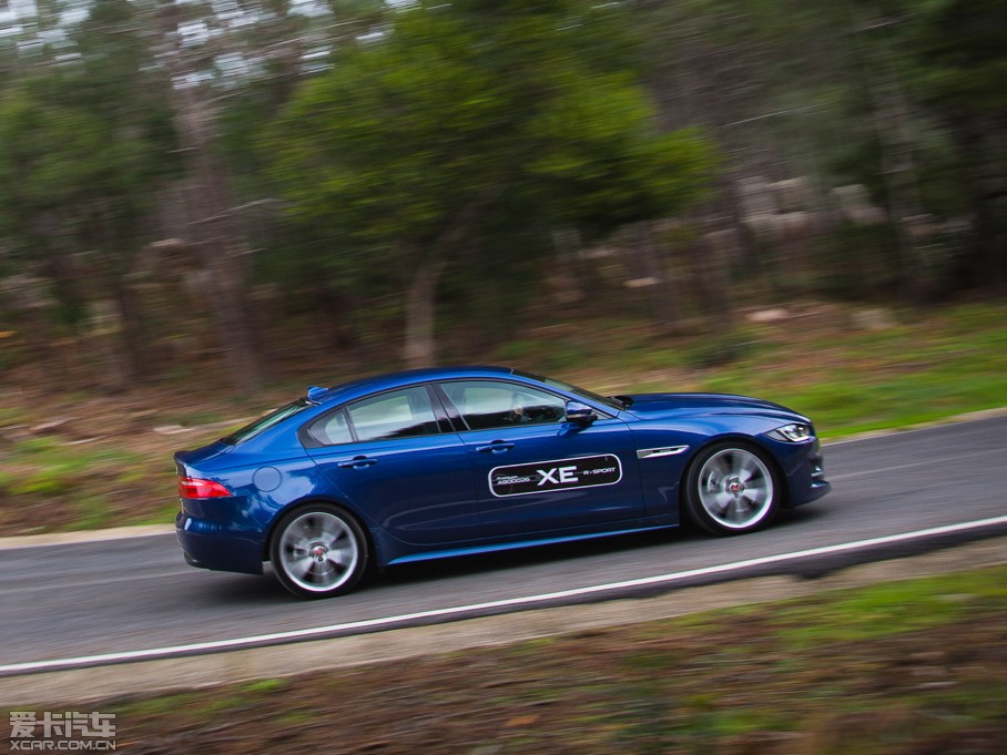 2015ݱXE 2.0T 240PS R-SPORT