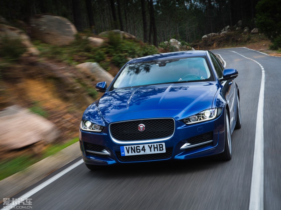 2015ݱXE 2.0T 240PS R-SPORT