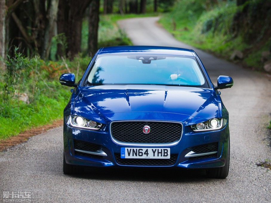 2015ݱXE 2.0T 240PS R-SPORT