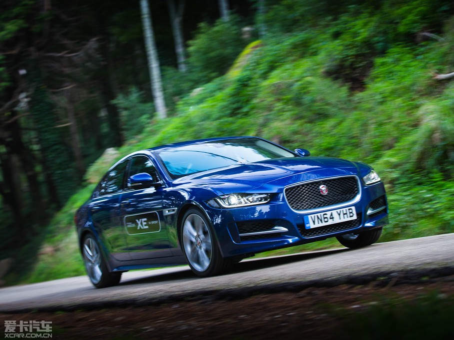 2015ݱXE 2.0T 240PS R-SPORT