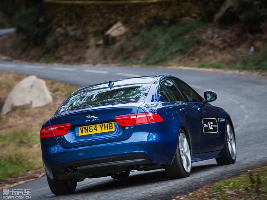 2015ݱXE 2.0T 240PS R-SPORT