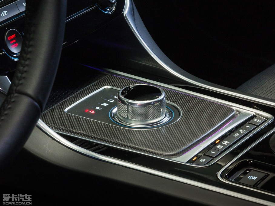 2015ݱXE 2.0T 240PS R-SPORT