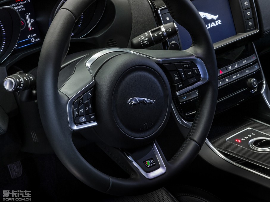 2015ݱXE 2.0T 240PS R-SPORT