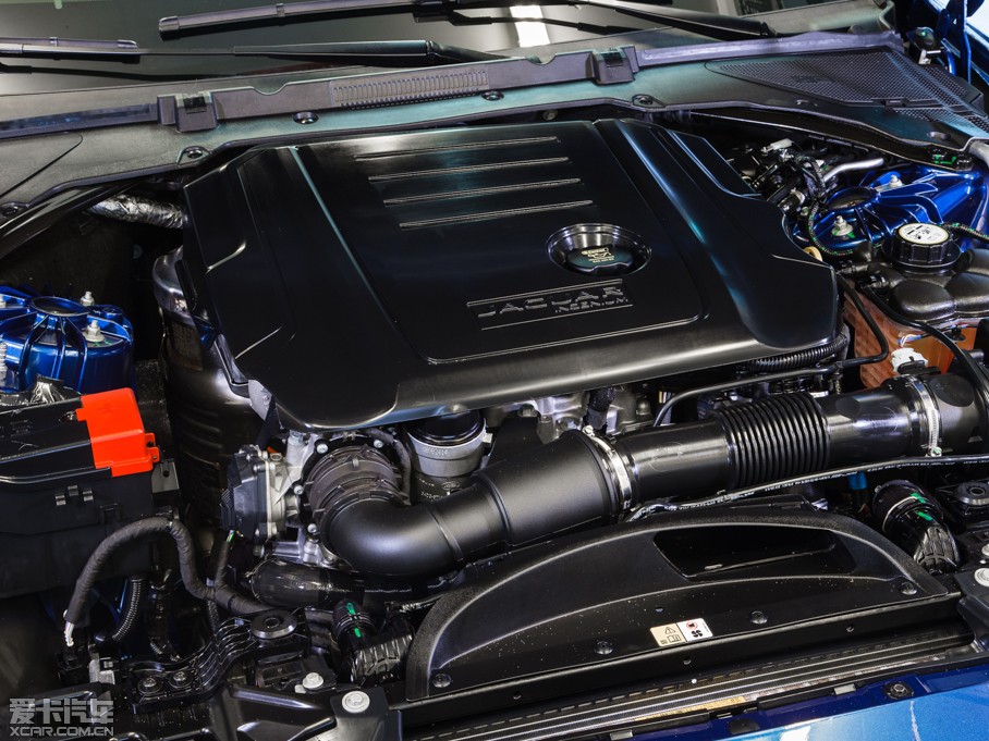 2015ݱXE 2.0T 240PS R-SPORT