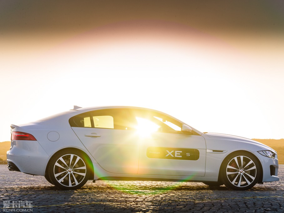 2015ݱXE 3.0T 340PS S