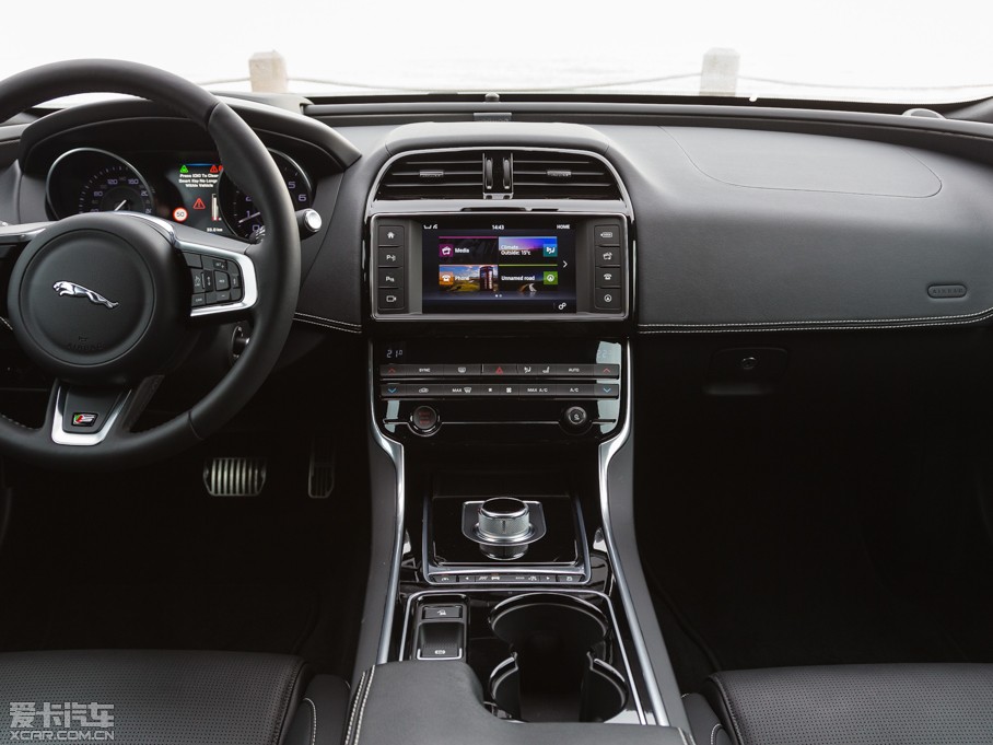 2015ݱXE 3.0T 340PS S