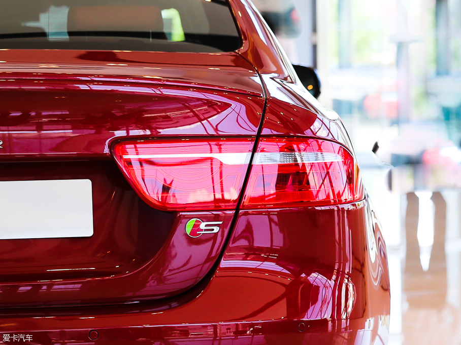 2015ݱXE 3.0T 340PS S