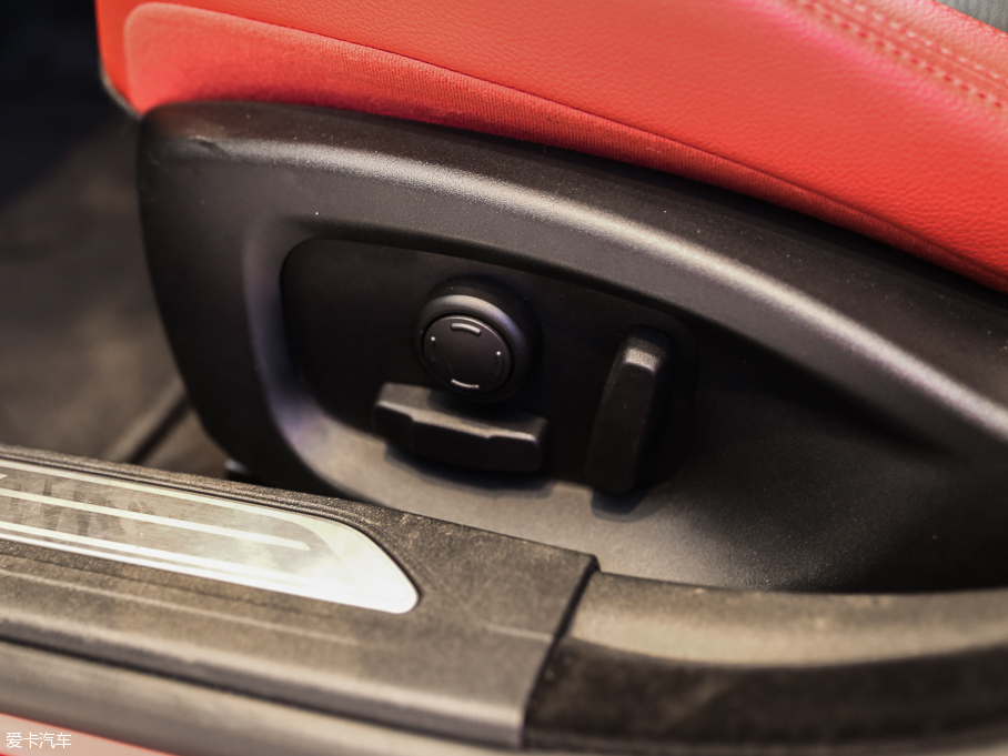 2015ݱXE 3.0T 340PS S