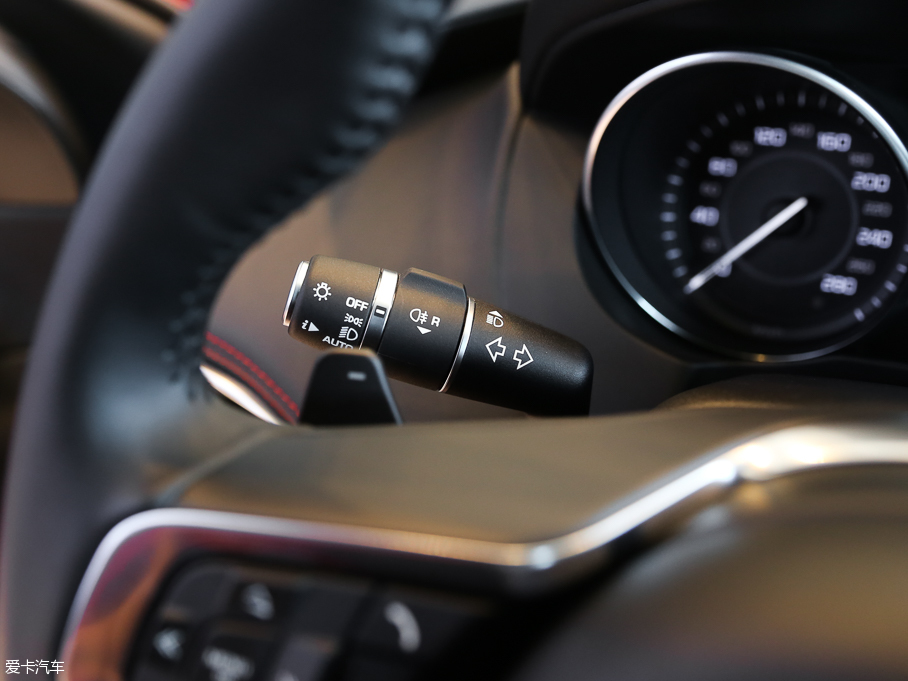 2015ݱXE 3.0T 340PS S