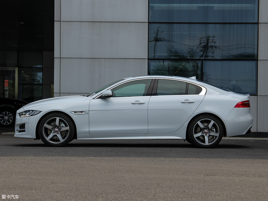 2015ݱXE 2.0T 200PS R-SPORT