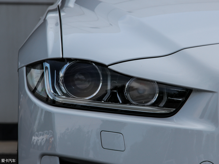 2015ݱXE 2.0T 200PS R-SPORT