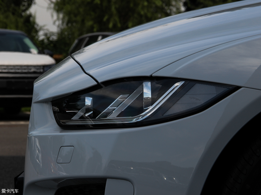 2015ݱXE 2.0T 200PS R-SPORT