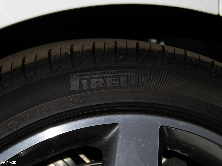 2015ݱXE 2.0T 200PS R-SPORT