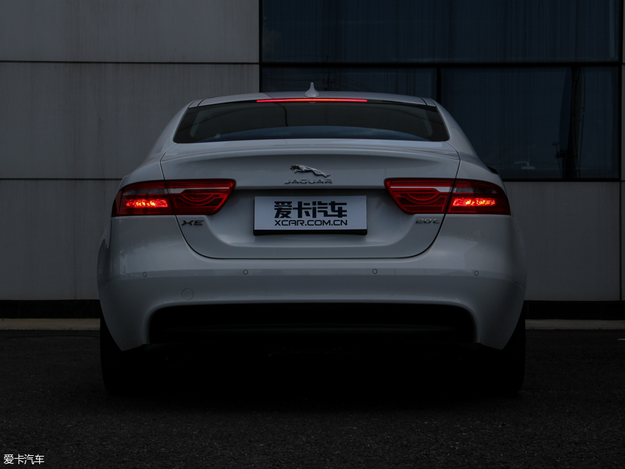 2015ݱXE 2.0T 200PS R-SPORT