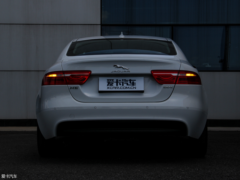 2015ݱXE 2.0T 200PS R-SPORT