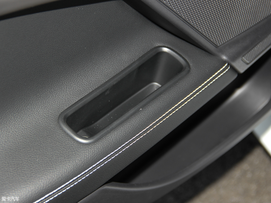 2015ݱXE 2.0T 200PS R-SPORT