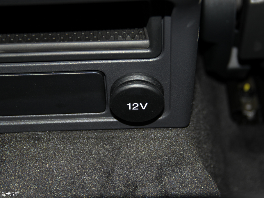 2015ݱXE 2.0T 200PS R-SPORT