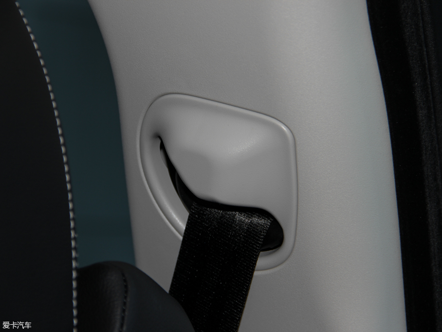 2015ݱXE 2.0T 200PS R-SPORT