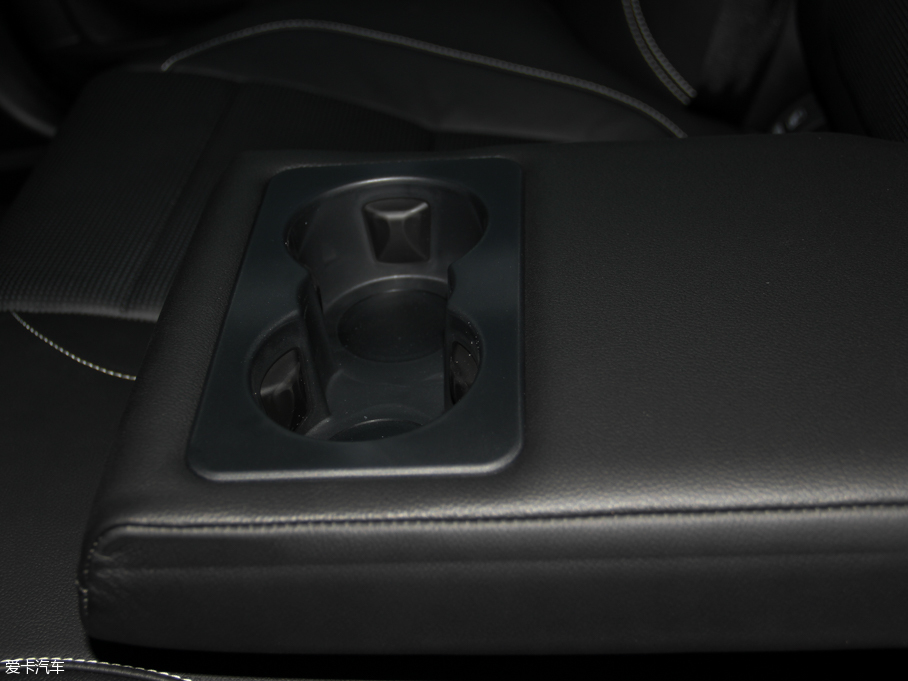 2015ݱXE 2.0T 200PS R-SPORT