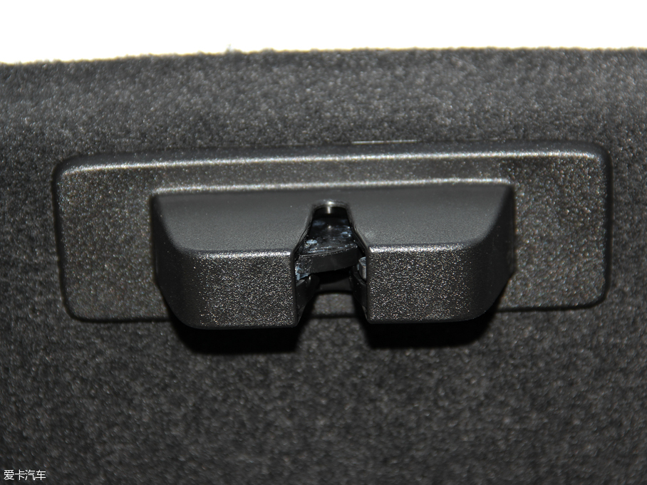 2015ݱXE 2.0T 200PS R-SPORT