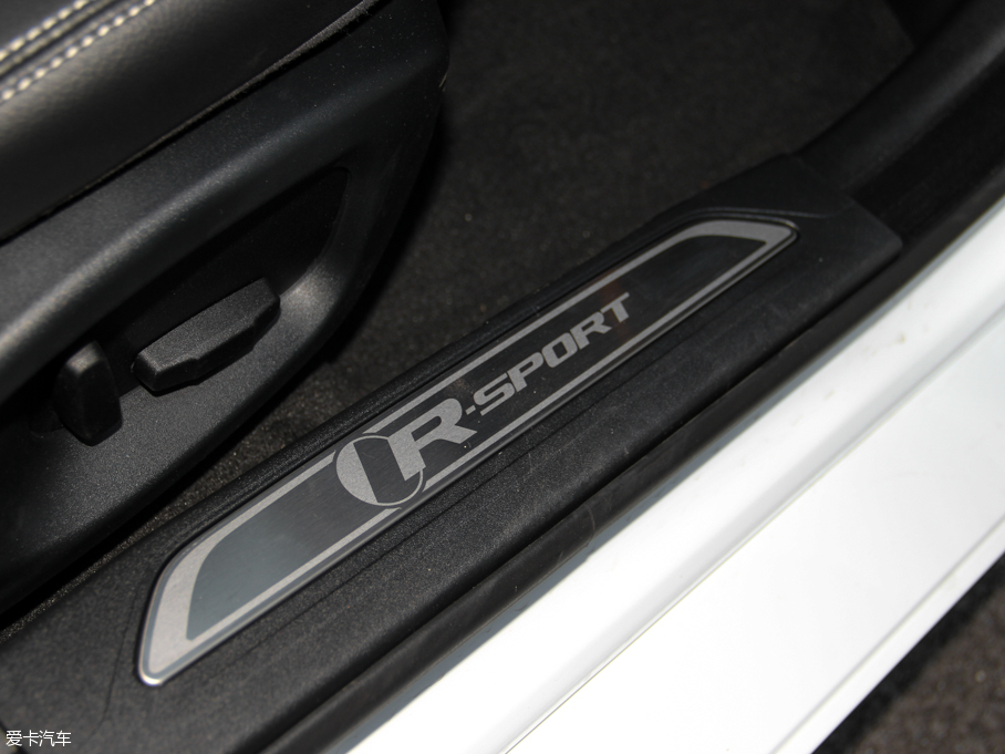 2015ݱXE 2.0T 200PS R-SPORT