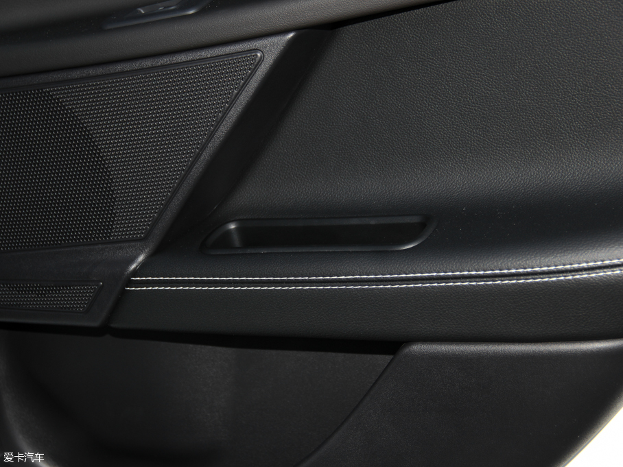 2015ݱXE 2.0T 200PS R-SPORT