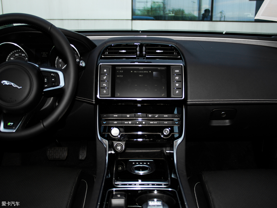 2015ݱXE 2.0T 200PS R-SPORT