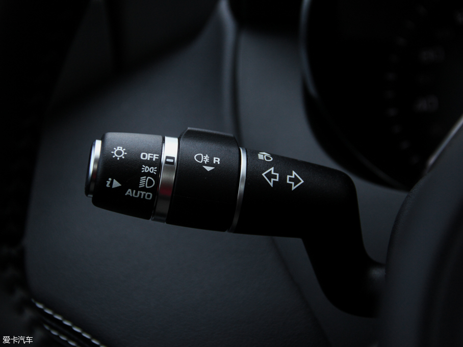 2015ݱXE 2.0T 200PS R-SPORT