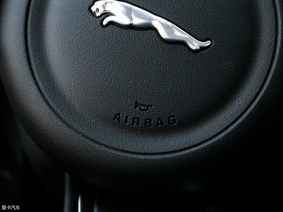 2015ݱXE 2.0T 200PS R-SPORT