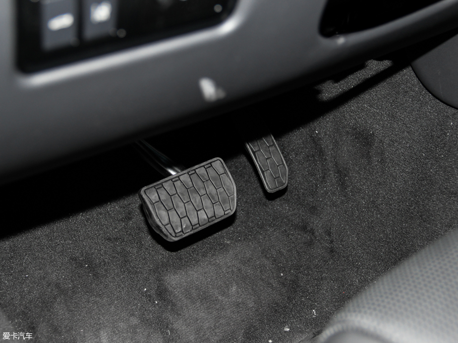 2015ݱXE 2.0T 200PS R-SPORT