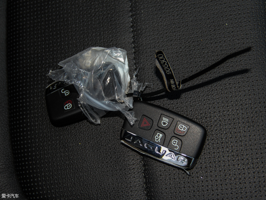 2015ݱXE 2.0T 200PS R-SPORT