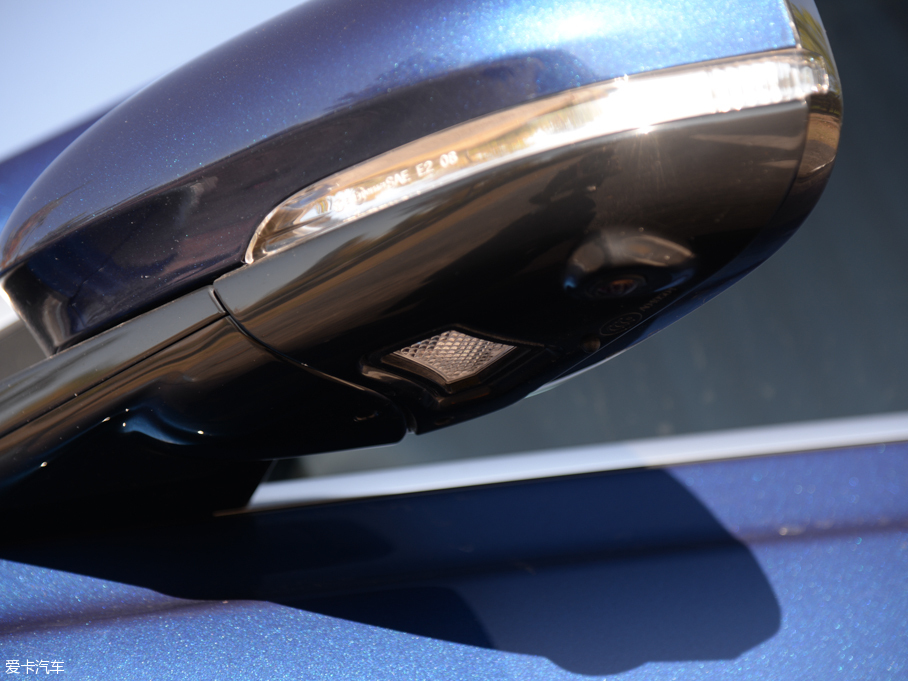 2015ݱXE 2.0T 200PS R-SPORT