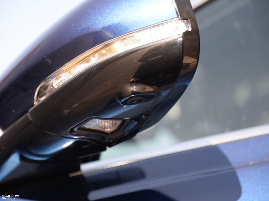 2015ݱXE 2.0T 200PS R-SPORT