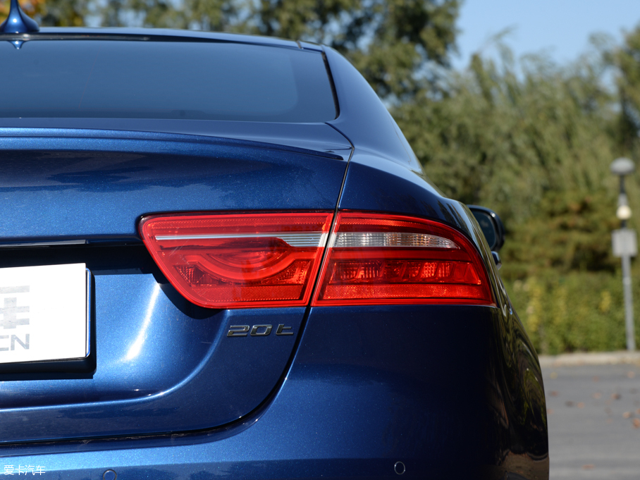 2015ݱXE 2.0T 200PS R-SPORT