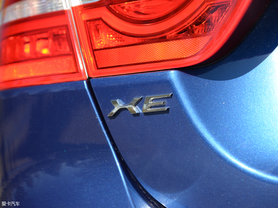 2015ݱXE 2.0T 200PS R-SPORT